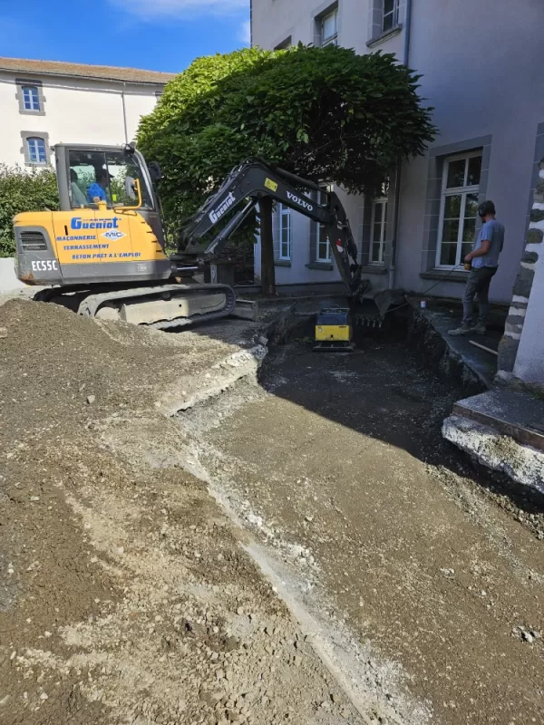 Travaux de terrassement , Saint-Flour, SARL Gueniot